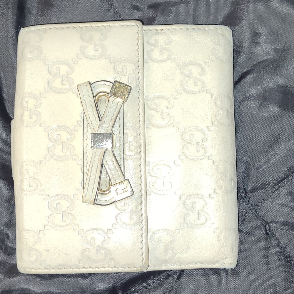 GUCCI LEATHER WALLET AUTHENTIC